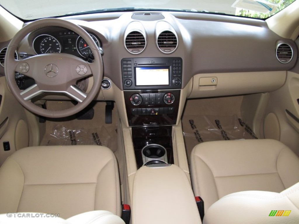 2011 Mercedes-Benz ML 350 4Matic Cashmere Dashboard Photo #65722397