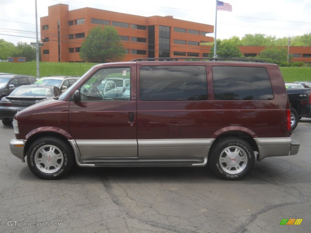 Dark Toreador Red Metallic 2005 GMC Safari SLE AWD Exterior Photo #65722481