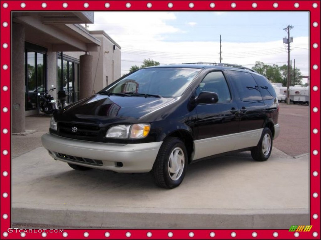 Black Toyota Sienna