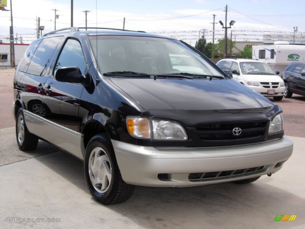 1998 Sienna XLE - Black / Gray photo #13