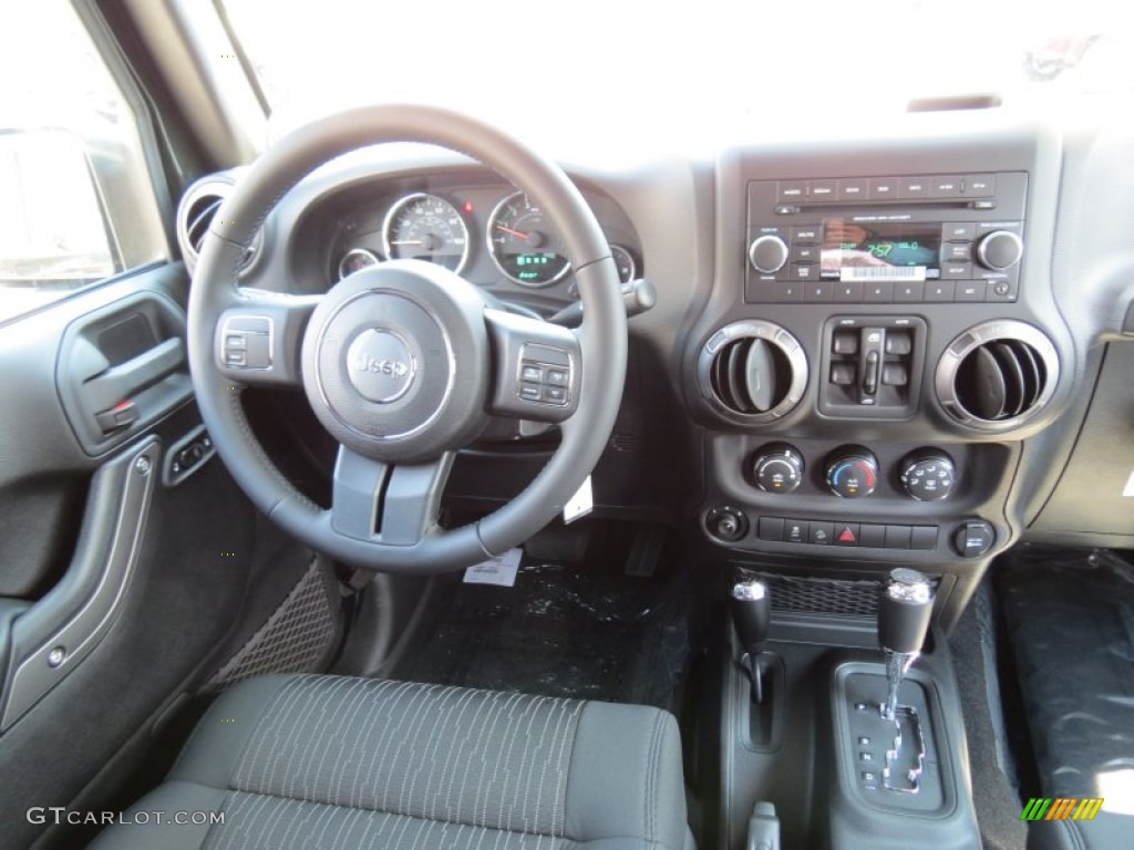 2012 Wrangler Unlimited Sport S 4x4 - Black Forest Green Pearl / Black photo #16