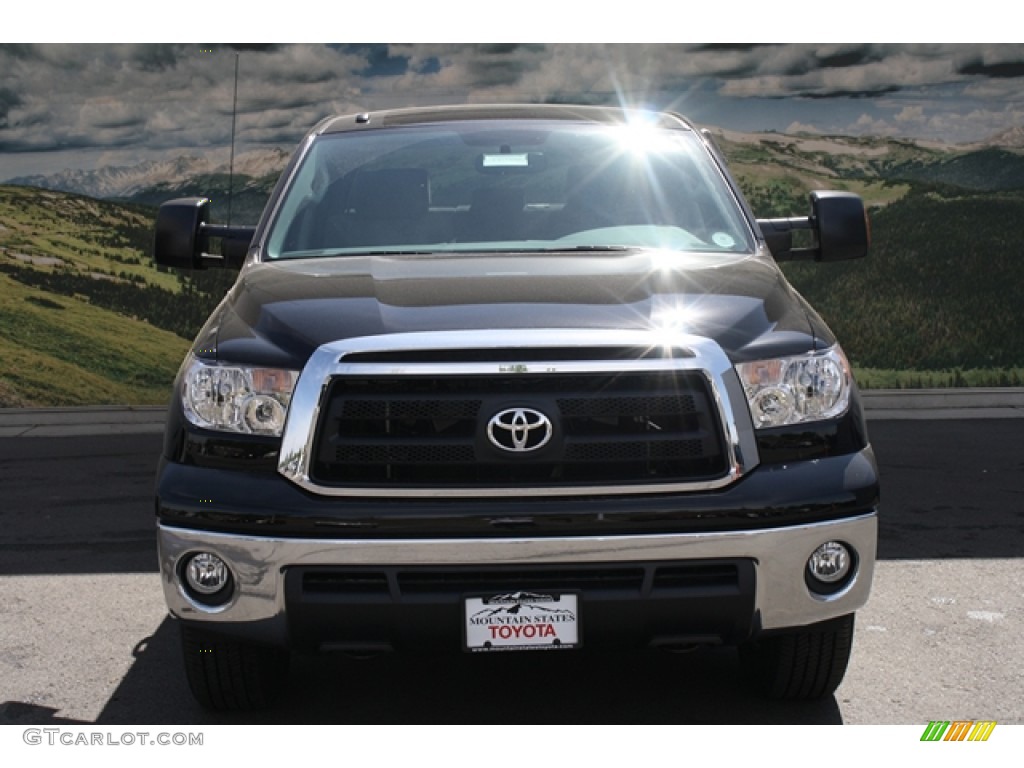 2012 Tundra CrewMax 4x4 - Black / Graphite photo #2