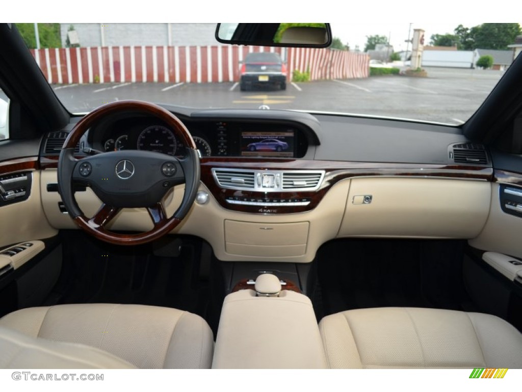 2009 Mercedes-Benz S 550 4Matic Sedan Black/Savanna Dashboard Photo #65738116