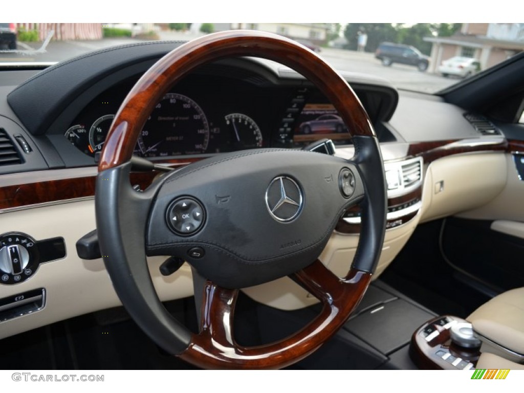 2009 Mercedes-Benz S 550 4Matic Sedan Black/Savanna Steering Wheel Photo #65738152