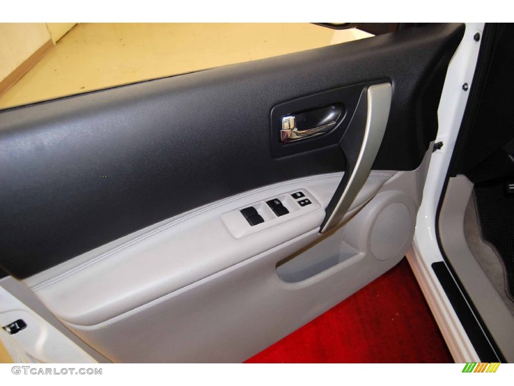 2011 Rogue SL - Pearl White / Gray photo #9
