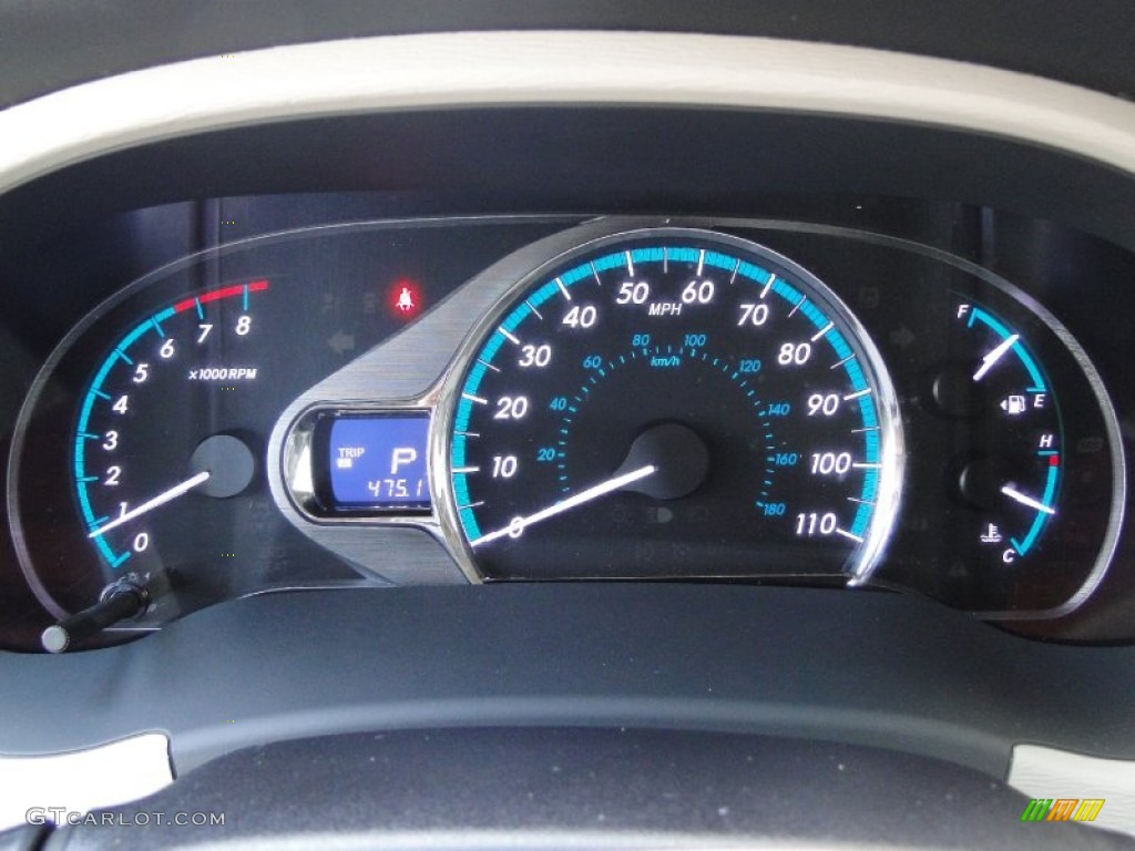 2011 Sienna XLE - Sandy Beach Metallic / Bisque photo #17