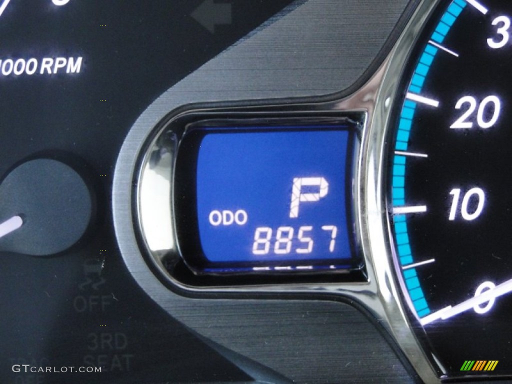 2011 Sienna XLE - Sandy Beach Metallic / Bisque photo #18