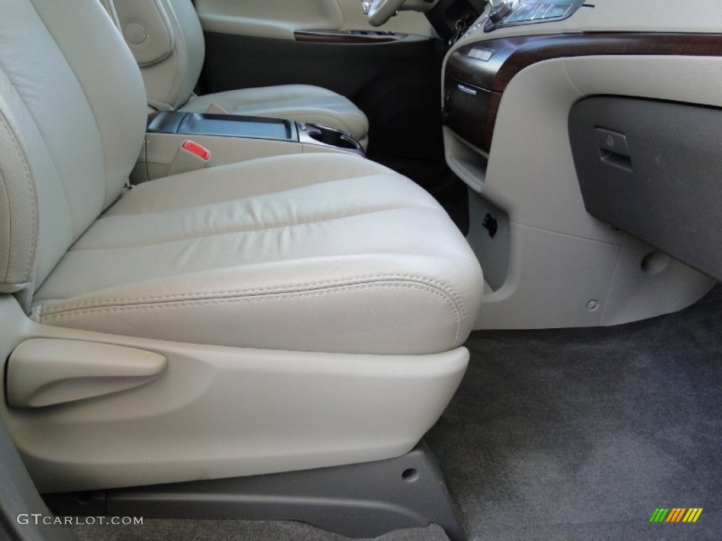 2011 Sienna XLE - Sandy Beach Metallic / Bisque photo #25