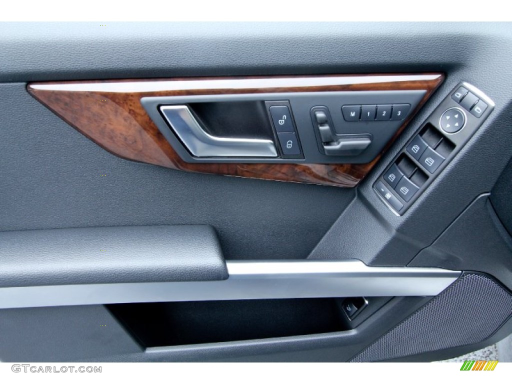 2012 Mercedes-Benz GLK 350 4Matic Controls Photo #65740507