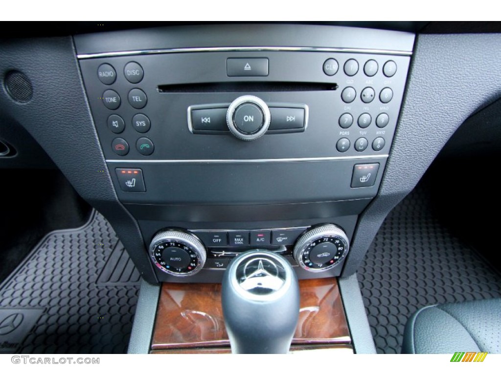 2012 Mercedes-Benz GLK 350 4Matic Controls Photos