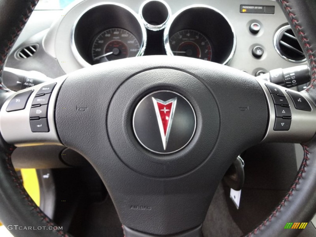 2007 Pontiac Solstice GXP Roadster Controls Photo #65741374