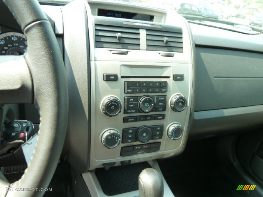 2011 Ford Escape XLT V6 4WD Controls Photo #65741396