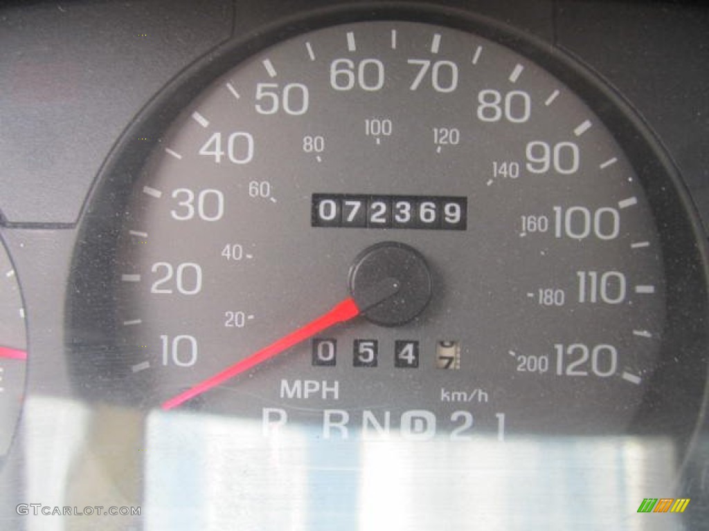 2004 Grand Marquis GS - Silver Birch Metallic / Medium Parchment photo #15