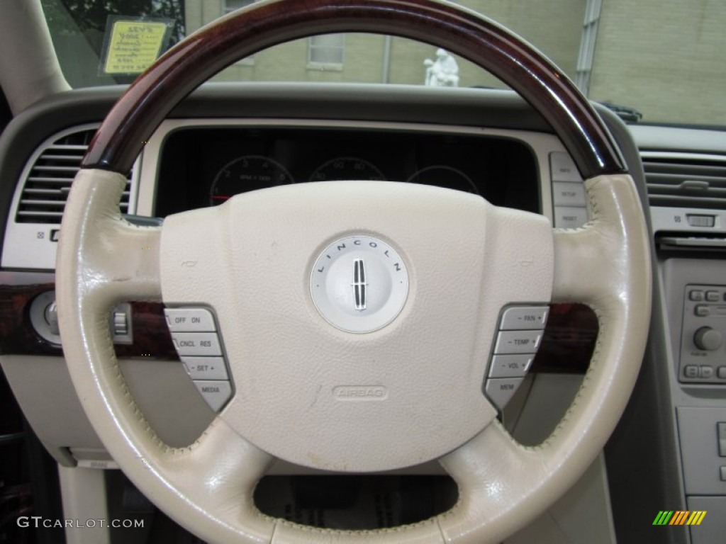 2004 Navigator Luxury - Merlot Red Metallic / Light Parchment photo #22