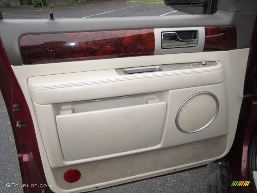 2004 Navigator Luxury - Merlot Red Metallic / Light Parchment photo #25
