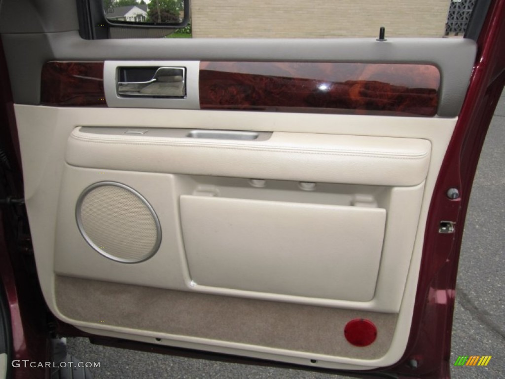 2004 Navigator Luxury - Merlot Red Metallic / Light Parchment photo #26