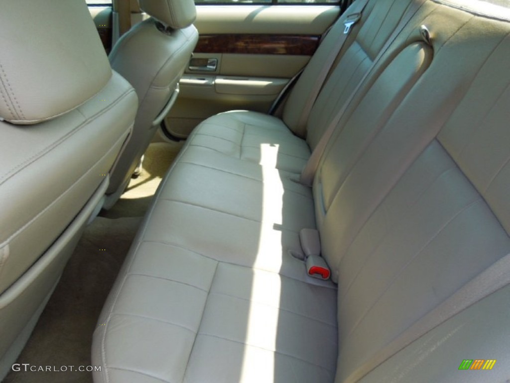 2009 Mercury Grand Marquis LS Ultimate Edition Rear Seat Photo #65758306