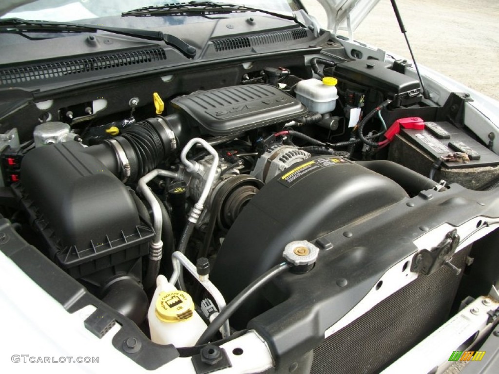 2008 Dodge Dakota ST Extended Cab Engine Photos