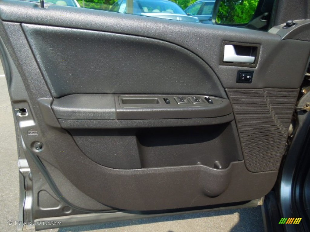 2005 Ford Freestyle Limited Black Door Panel Photo #65759755