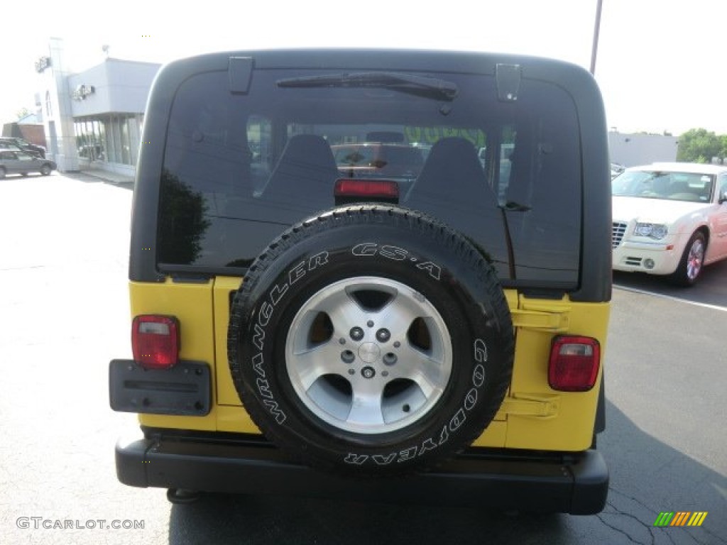 2002 Wrangler Sport 4x4 - Solar Yellow / Agate Black photo #5