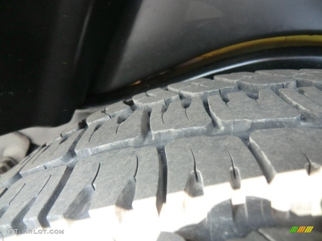 2002 Wrangler Sport 4x4 - Solar Yellow / Agate Black photo #9