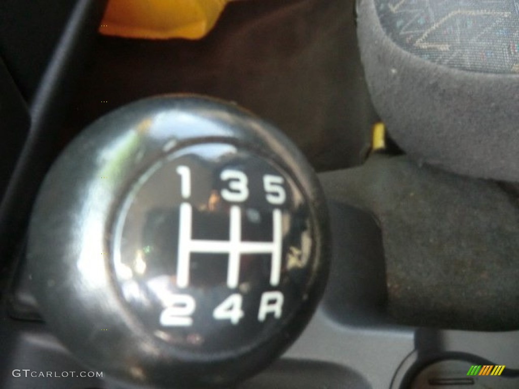 2002 Wrangler Sport 4x4 - Solar Yellow / Agate Black photo #15