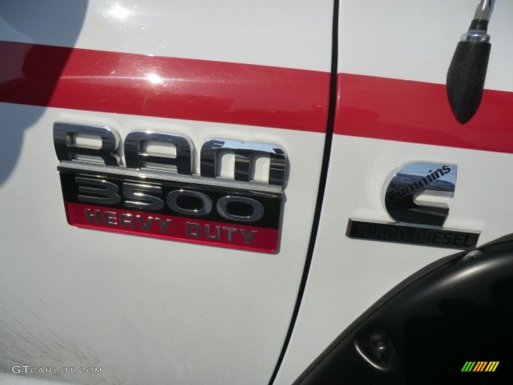 2008 Ram 3500 ST Quad Cab 4x4 - Bright White / Medium Slate Gray photo #2