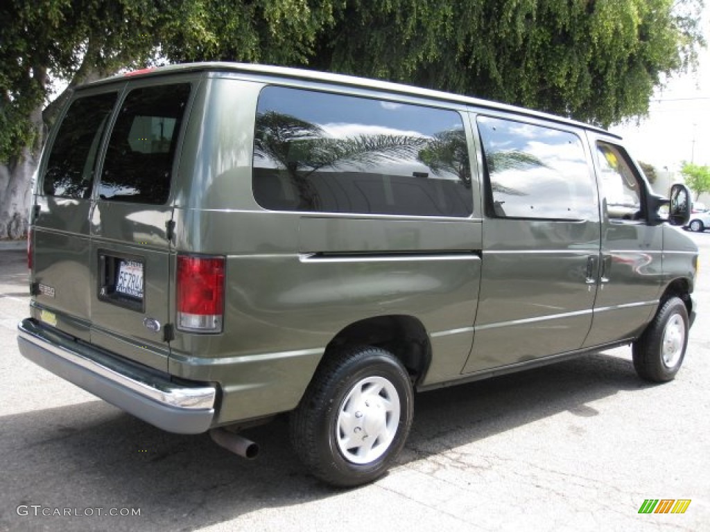 2004 E Series Van E350 Super Duty XLT Passenger - Estate Green Metallic / Medium Pebble photo #6