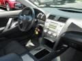 Black - Camry SE Photo No. 13