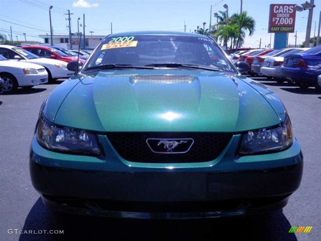 2000 Mustang V6 Coupe - Amazon Green Metallic / Medium Parchment photo #3
