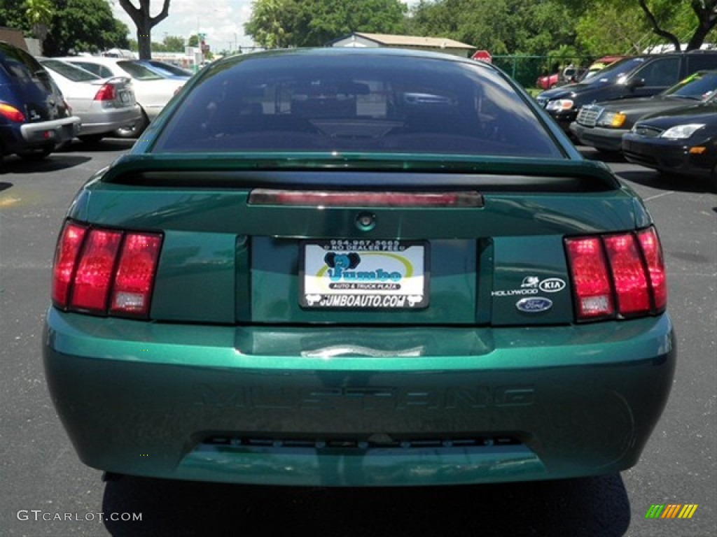 2000 Mustang V6 Coupe - Amazon Green Metallic / Medium Parchment photo #9