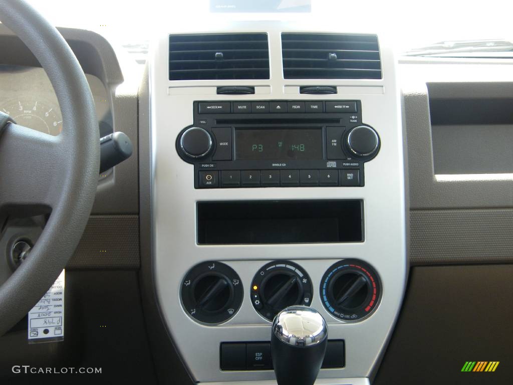 2008 Patriot Sport - Jeep Green Metallic / Dark Slate Gray photo #6