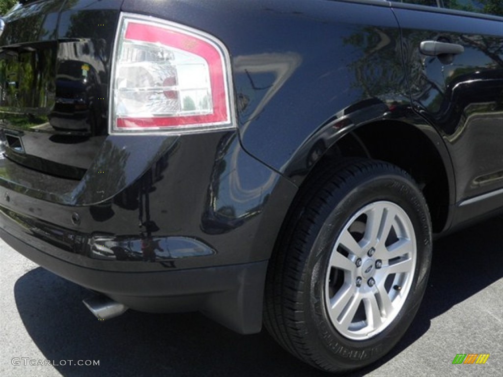 2010 Edge SE - Tuxedo Black Metallic / Charcoal Black photo #10