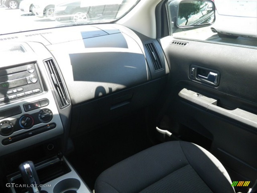 2010 Edge SE - Tuxedo Black Metallic / Charcoal Black photo #20