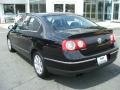 Deep Black - Passat 2.0T Sedan Photo No. 3