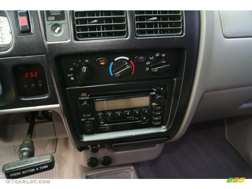 2003 Toyota Tacoma Xtracab Controls Photos
