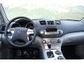 Classic Silver Metallic - Highlander V6 4WD Photo No. 5