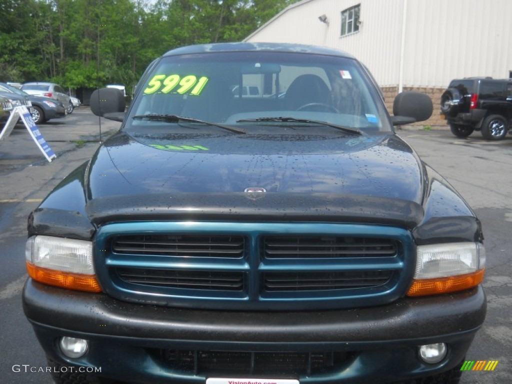 1997 Dakota Sport Extended Cab 4x4 - Emerald Green Metallic / Mist Gray photo #14