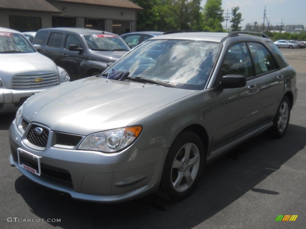 2007 Impreza 2.5i Wagon - Crystal Gray Metallic / Anthracite Black photo #1