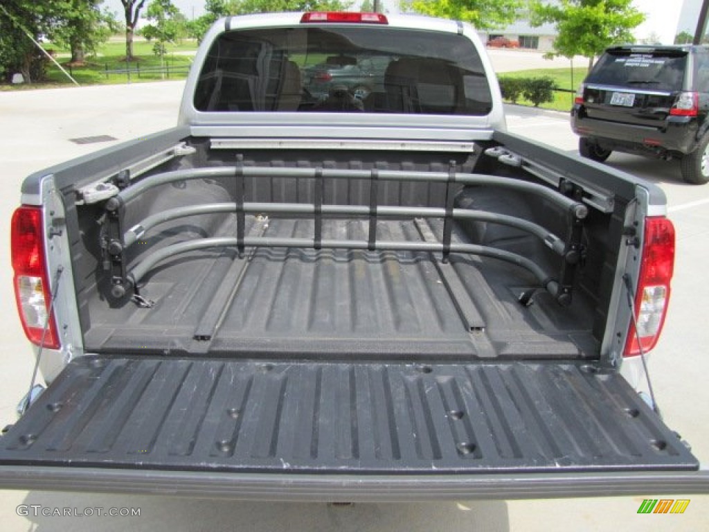 2009 Equator Crew Cab - Liquid Metal Metallic / Graphite photo #11