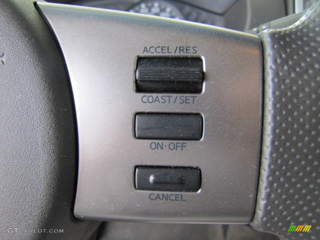 2009 Equator Crew Cab - Liquid Metal Metallic / Graphite photo #17
