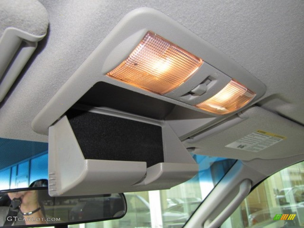 2009 Equator Crew Cab - Liquid Metal Metallic / Graphite photo #31
