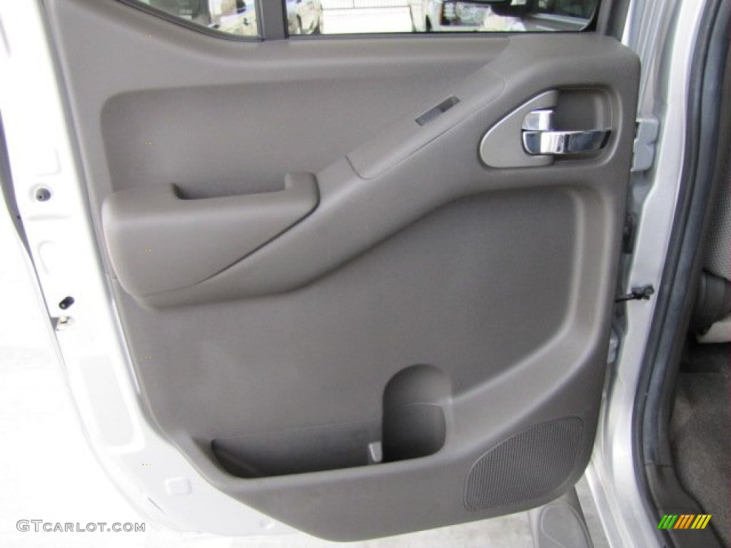 2009 Suzuki Equator Crew Cab Graphite Door Panel Photo #65771944