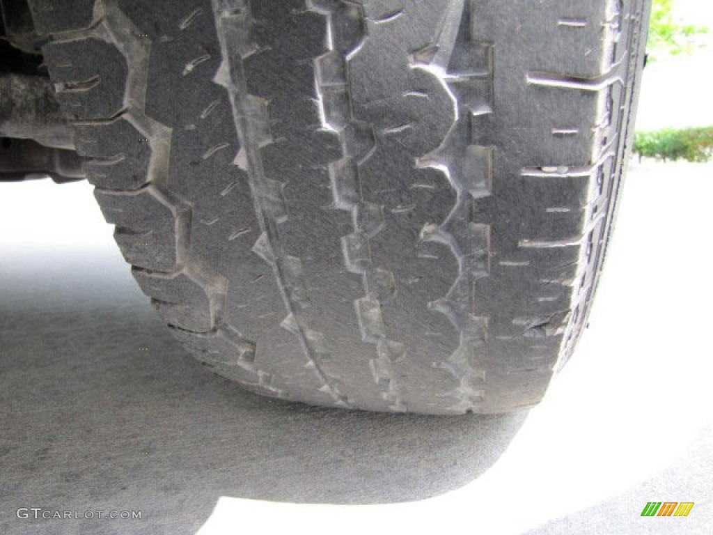 2009 Equator Crew Cab - Liquid Metal Metallic / Graphite photo #43