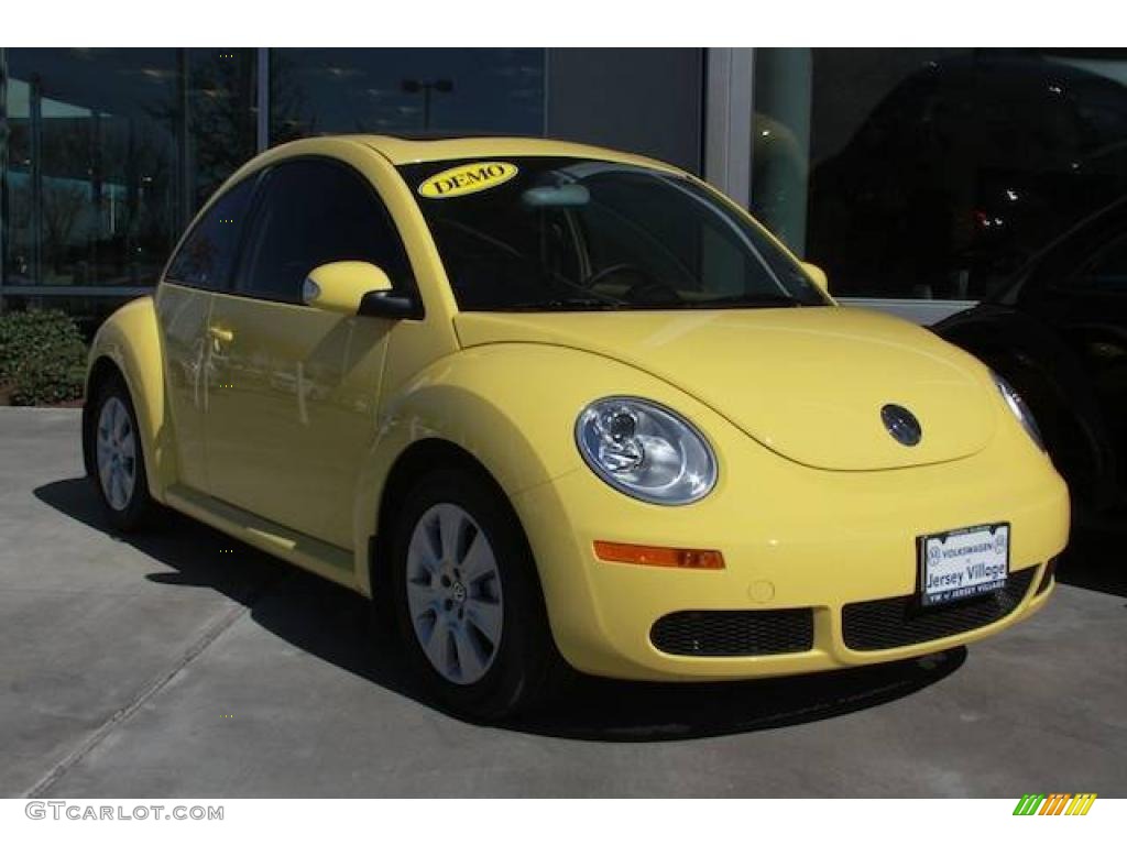 2009 New Beetle 2.5 Coupe - Sunflower Yellow / Black photo #2