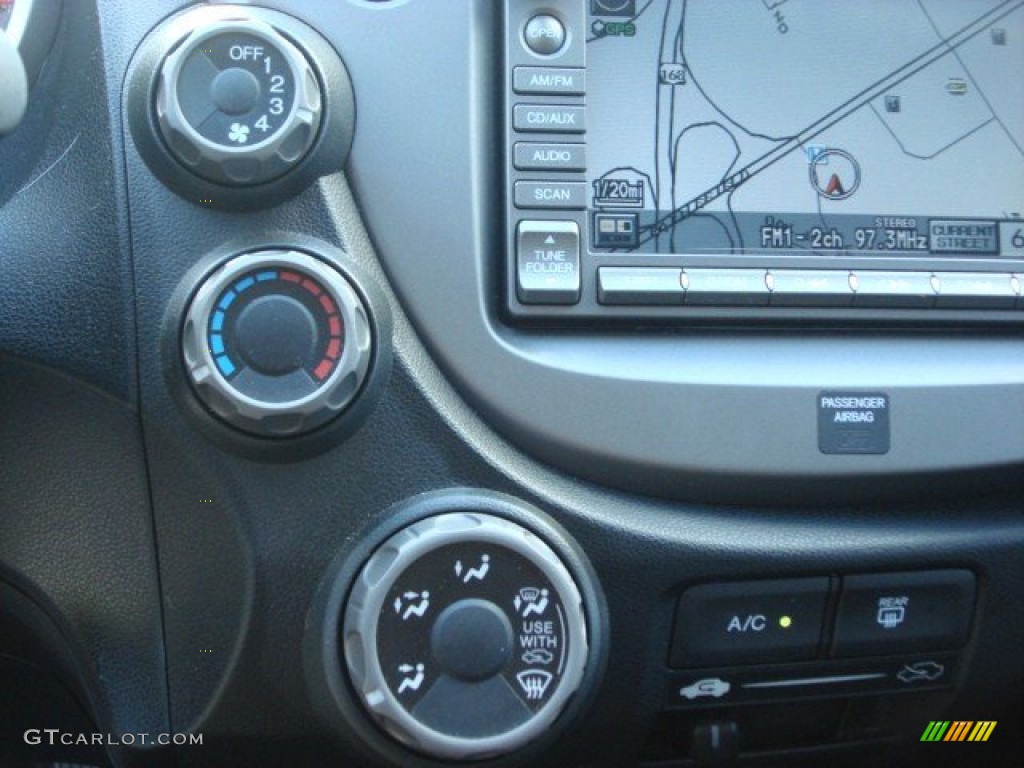 2010 Honda Fit Sport Controls Photo #65773450