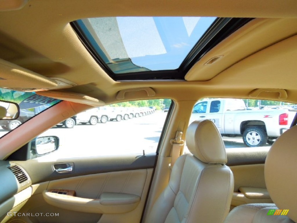 2003 Accord EX V6 Sedan - Taffeta White / Ivory photo #10