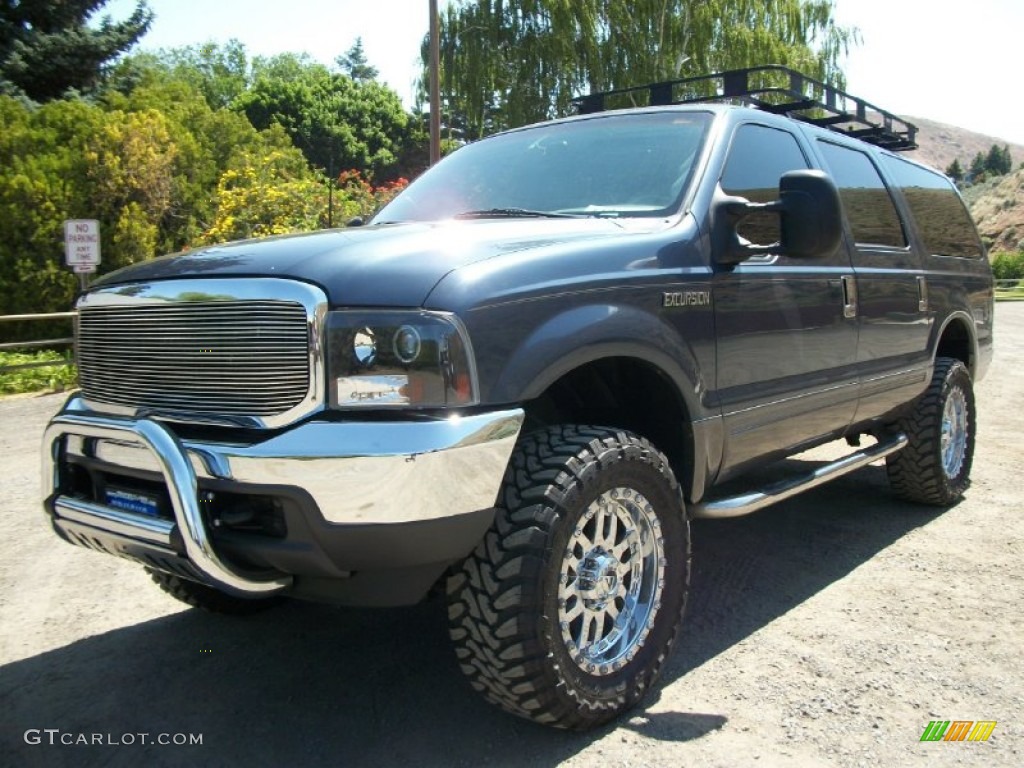 Medium Wedgewood Blue Metallic 2002 Ford Excursion XLT 4x4 Exterior Photo #65774943