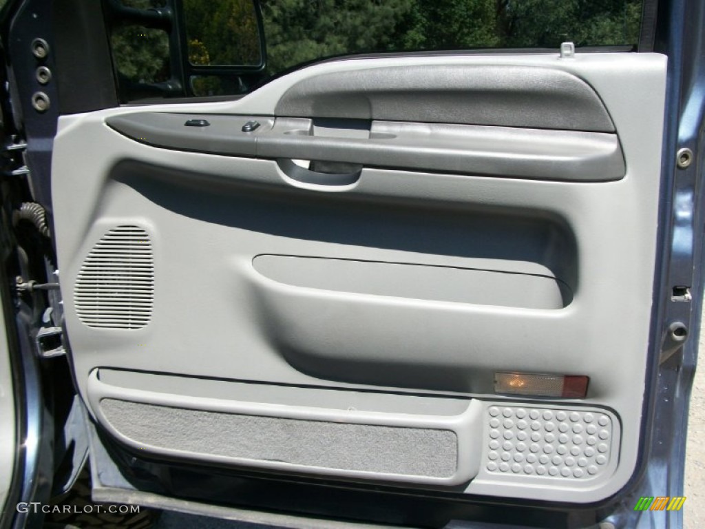 2002 Excursion XLT 4x4 - Medium Wedgewood Blue Metallic / Medium Flint photo #28