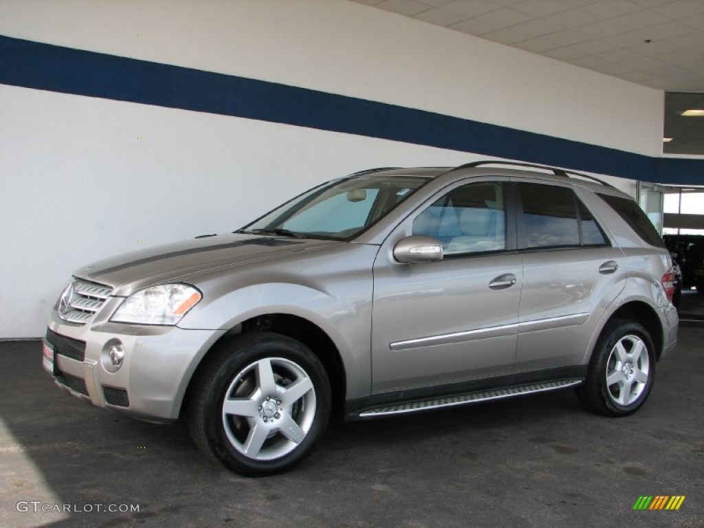 2008 ML 550 4Matic - Pewter Metallic / Macadamia photo #1